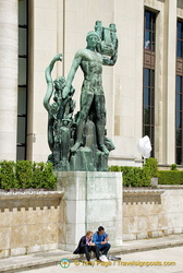 Apollon Musagète sculpture by Henri Bouchard